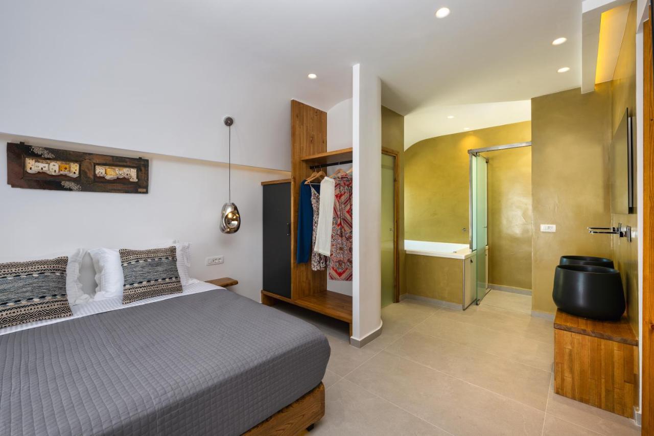 Alizea Villas & Suites Fira  Bilik gambar