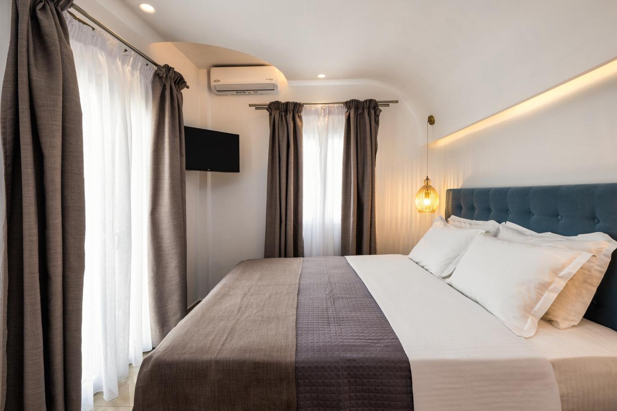 Alizea Villas & Suites Fira  Bilik gambar