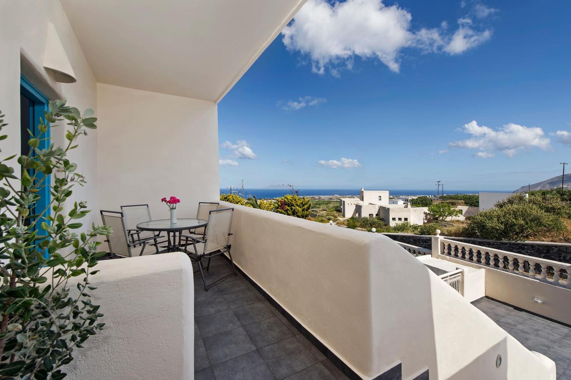 Alizea Villas & Suites Fira  Bilik gambar